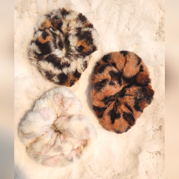 NWOT Philocaly Faux Fur Animal Print Scrunchies - lot of 3 - Picture 4 of 4